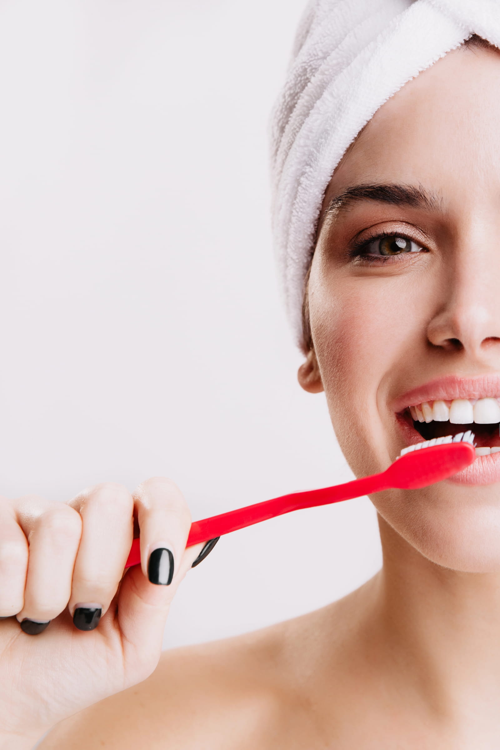 Choosing Your Toothpaste: Fluoride or Non-Fluoride Toothpaste?